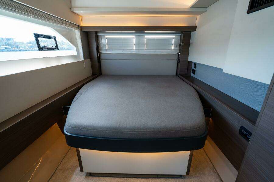 Breathe 53ft Robertson  amp  Caine Yacht For Sale