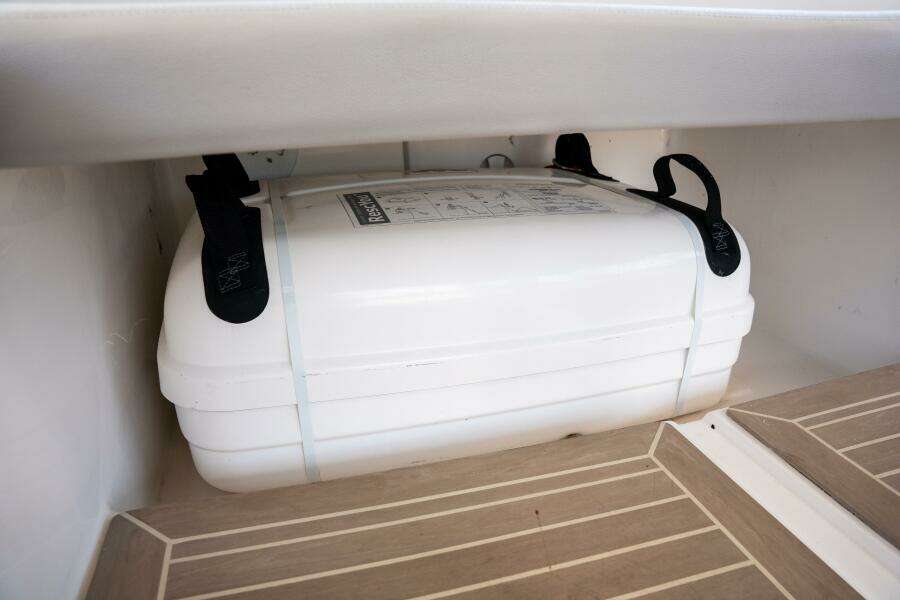 Breathe 53ft Robertson  amp  Caine Yacht For Sale