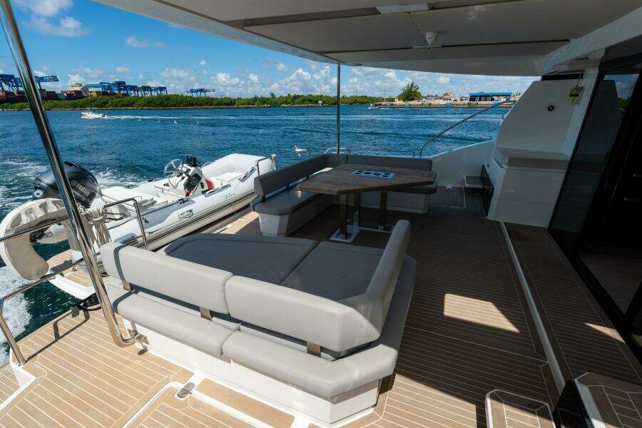 Breathe 53ft Robertson  amp  Caine Yacht For Sale