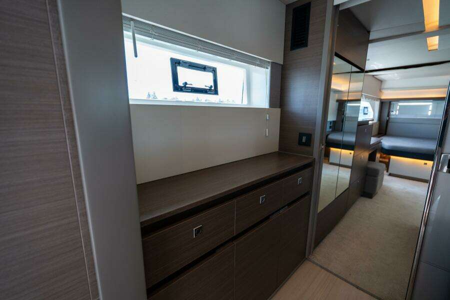 Breathe 53ft Robertson  amp  Caine Yacht For Sale