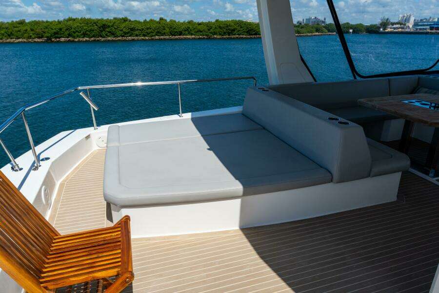 Breathe 53ft Robertson  amp  Caine Yacht For Sale