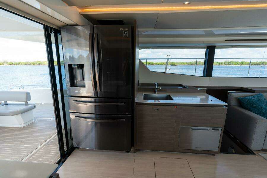 Breathe 53ft Robertson  amp  Caine Yacht For Sale