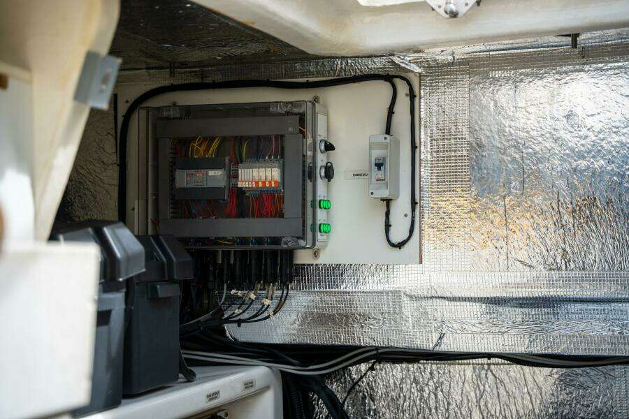 Breathe 53ft Robertson  amp  Caine Yacht For Sale