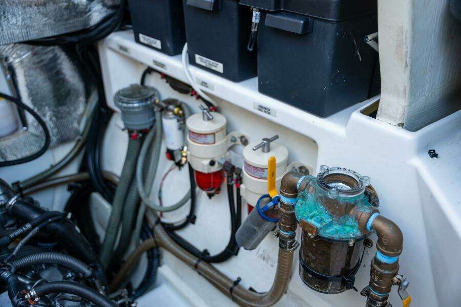Breathe 53ft Robertson  amp  Caine Yacht For Sale