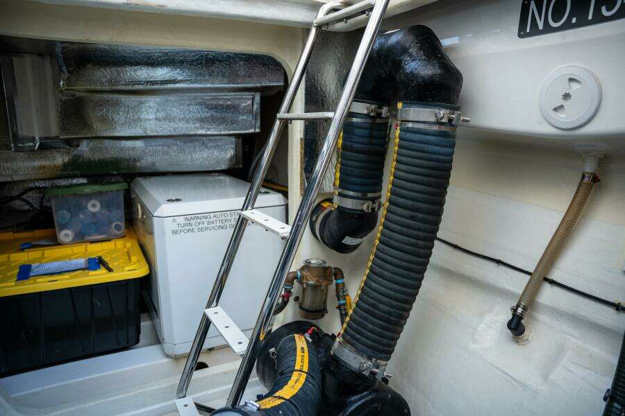 Breathe 53ft Robertson  amp  Caine Yacht For Sale