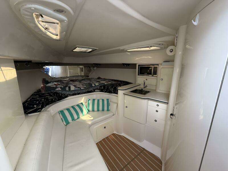 34ft Intrepid Yacht For Sale