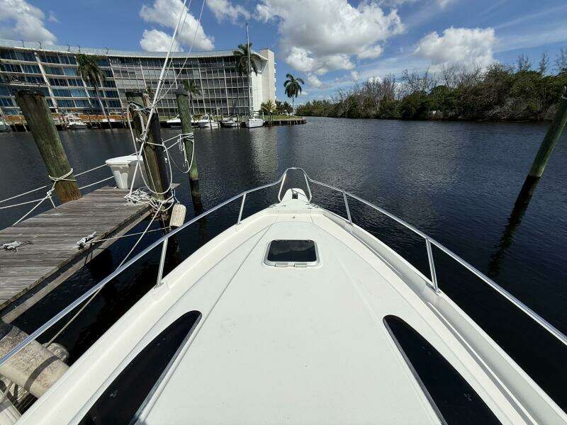 34ft Intrepid Yacht For Sale