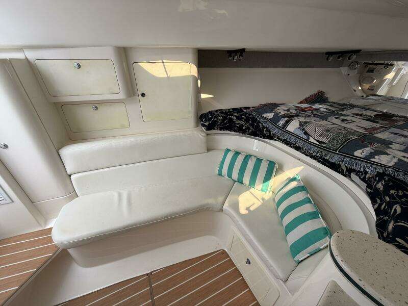 34ft Intrepid Yacht For Sale