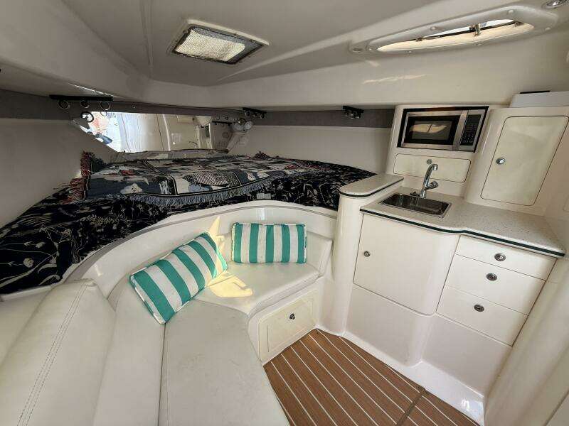 34ft Intrepid Yacht For Sale