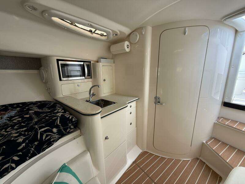 34ft Intrepid Yacht For Sale