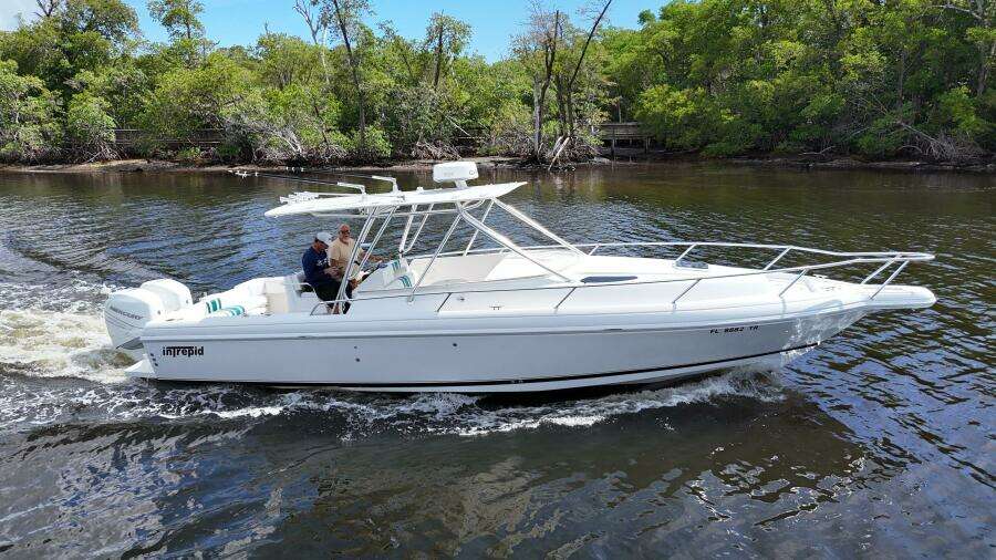 34ft Intrepid Yacht For Sale