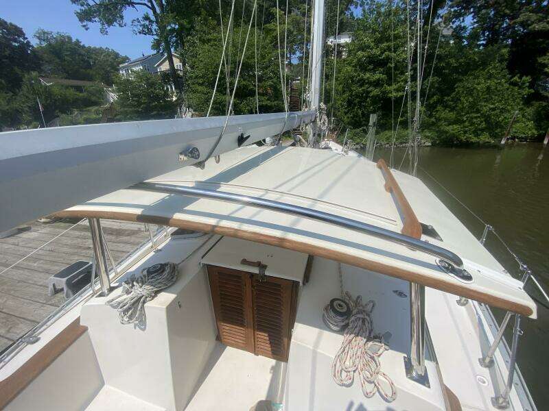 36ft Bayfield Yacht For Sale