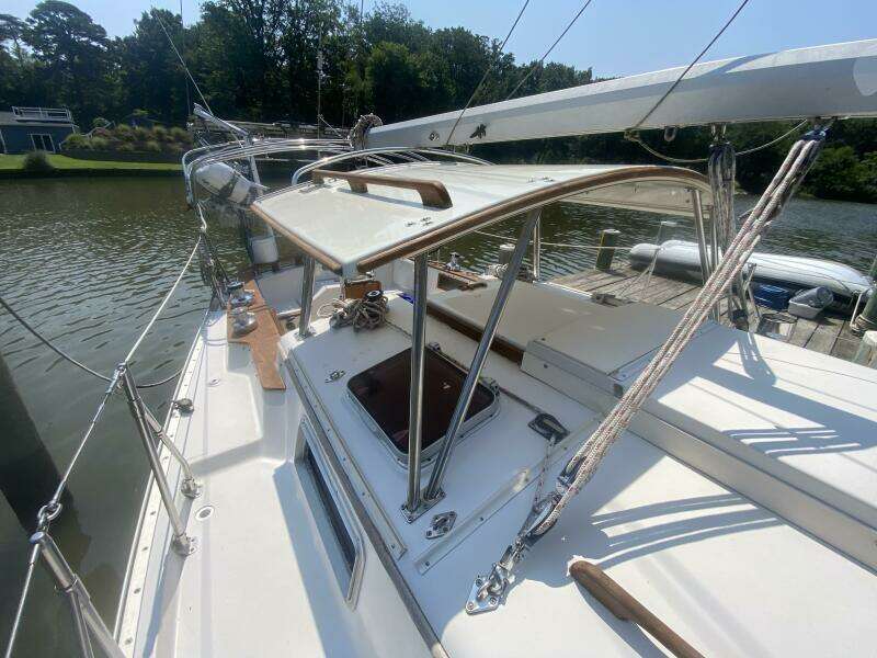 36ft Bayfield Yacht For Sale
