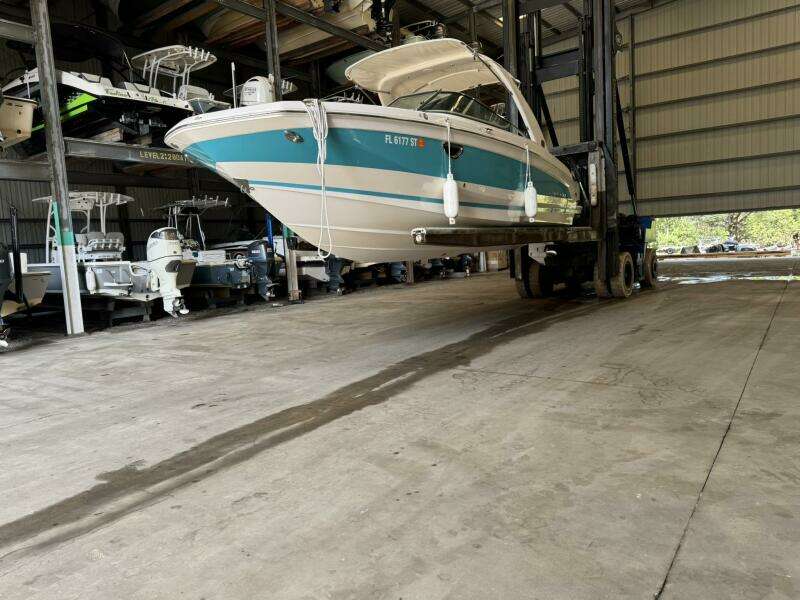 26ft Regal Yacht For Sale