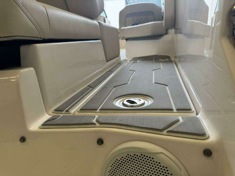 26ft Regal Yacht For Sale