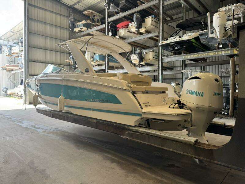 26ft Regal Yacht For Sale
