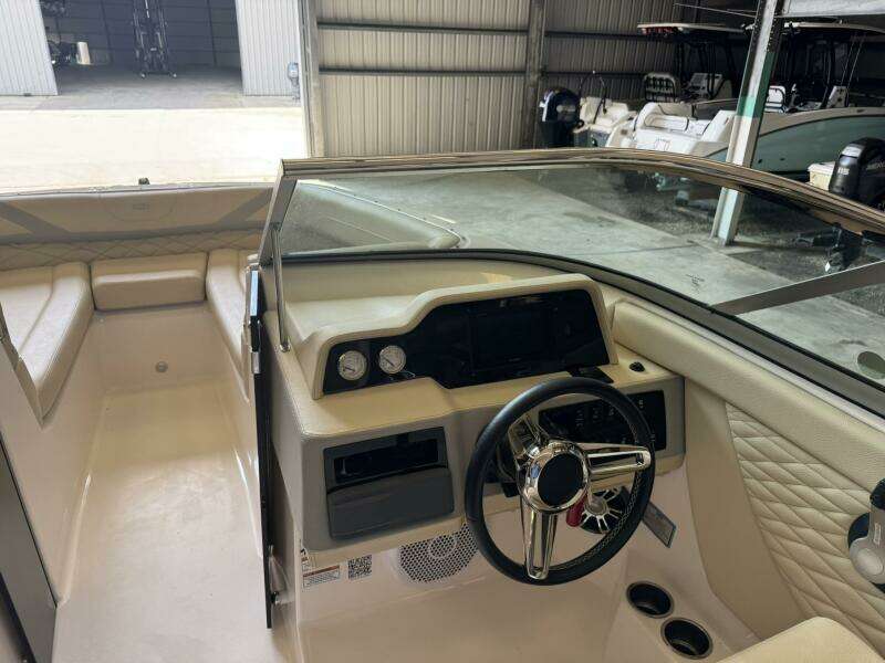 26ft Regal Yacht For Sale