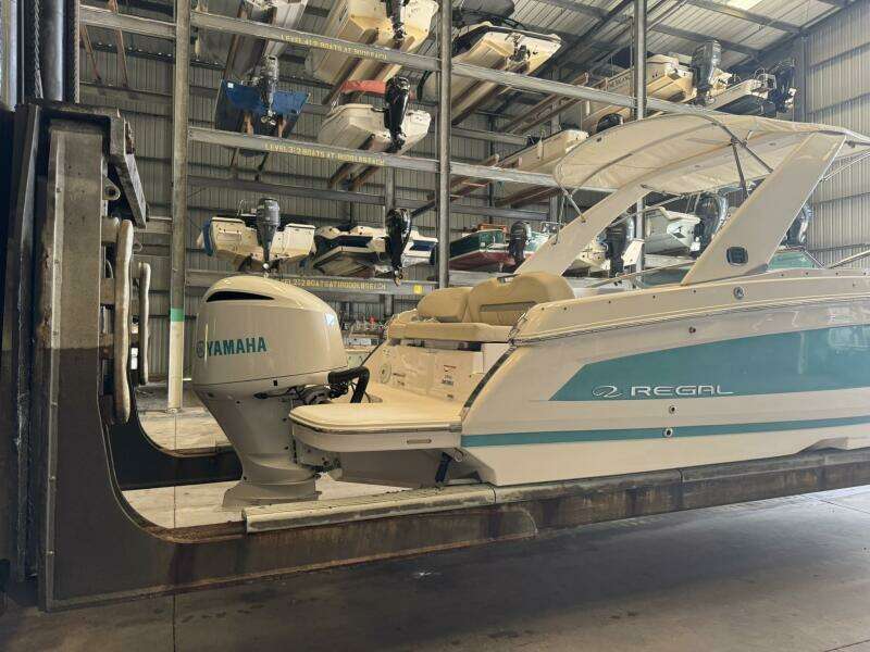 26ft Regal Yacht For Sale