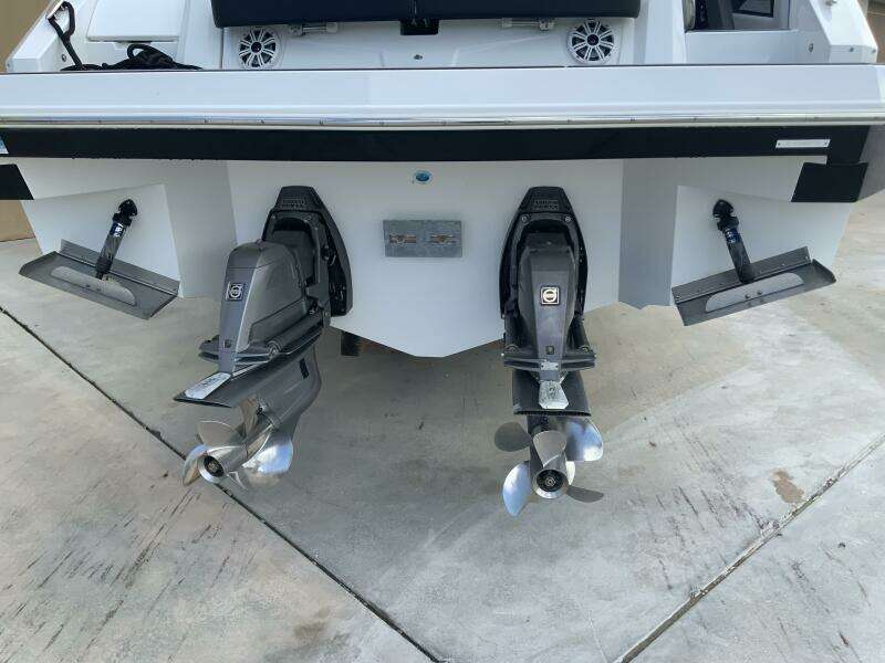 32ft Cruisers Sport Series Yacht For Sale 32ft Cruisers Sport Series Yacht For Sale