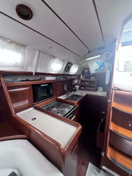 2006 Beneteau 423