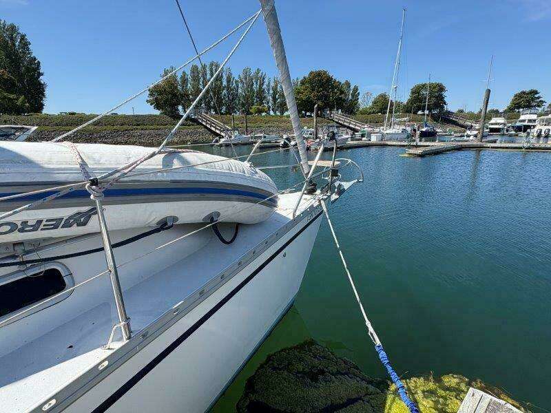 30ft Hunter Yacht For Sale