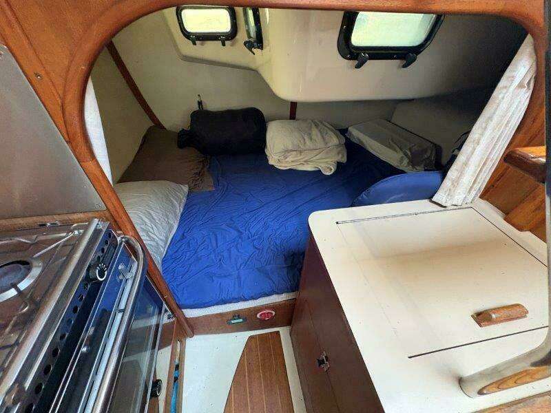 30ft Hunter Yacht For Sale