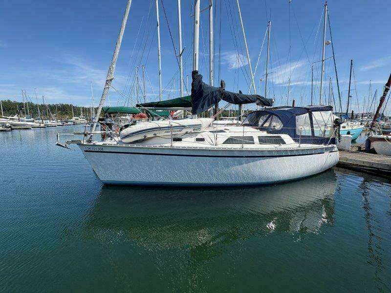 30ft Hunter Yacht For Sale