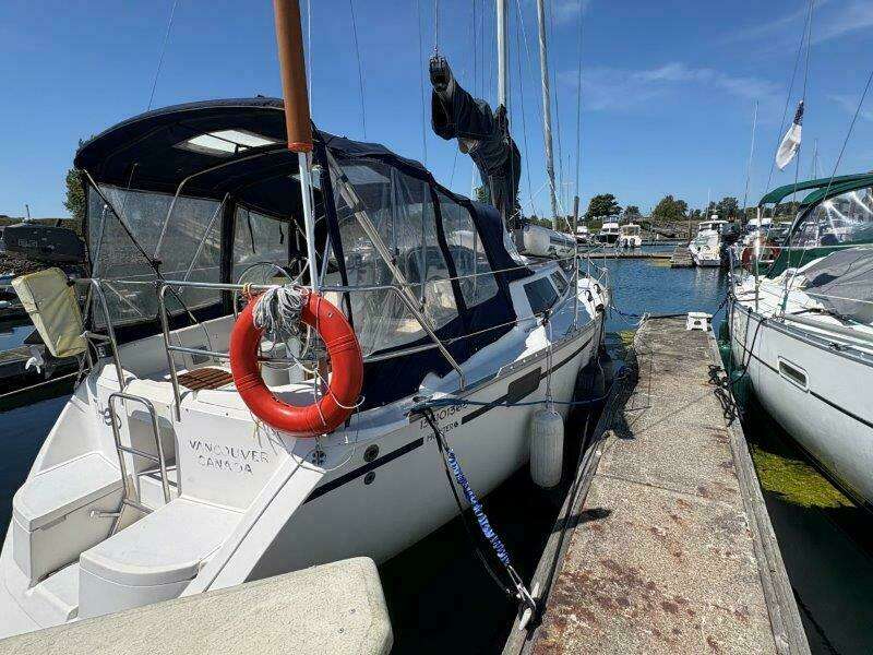 30ft Hunter Yacht For Sale