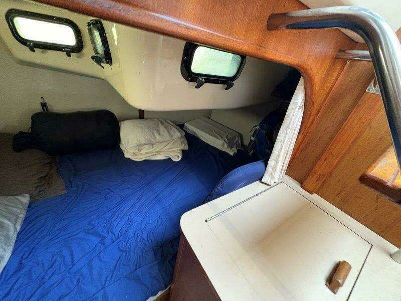 30ft Hunter Yacht For Sale