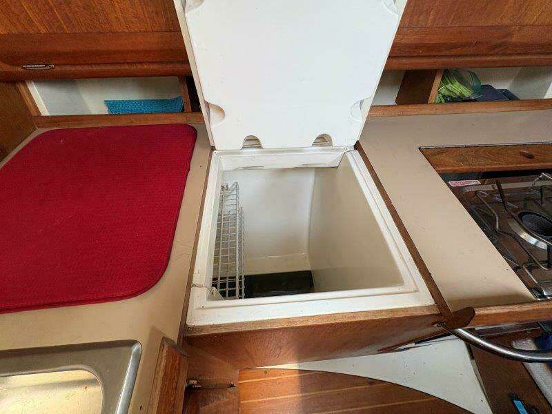 30ft Hunter Yacht For Sale