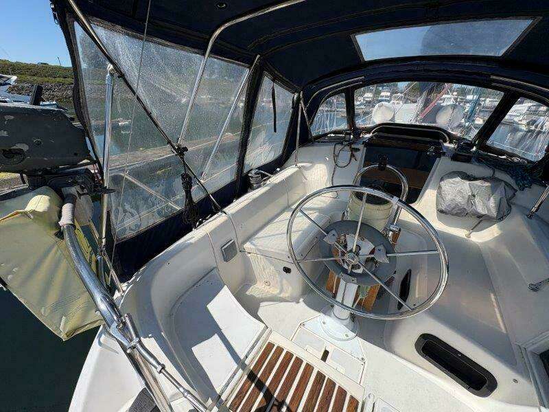 30ft Hunter Yacht For Sale