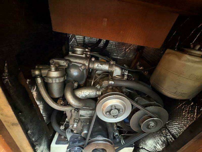 30ft Hunter Yacht For Sale