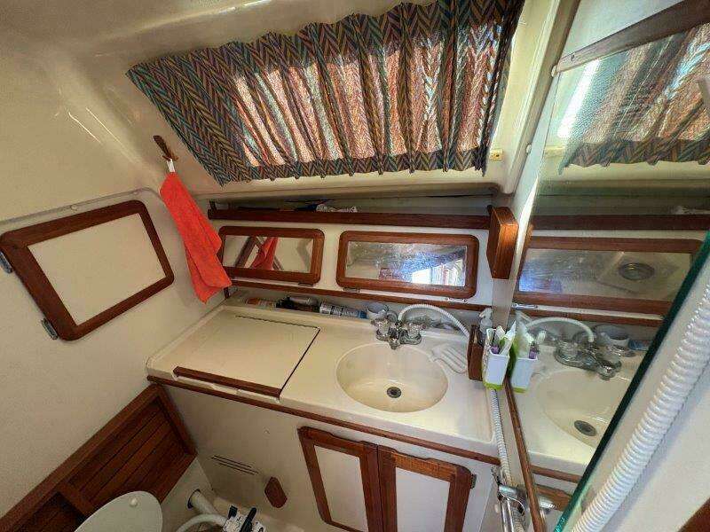 30ft Hunter Yacht For Sale