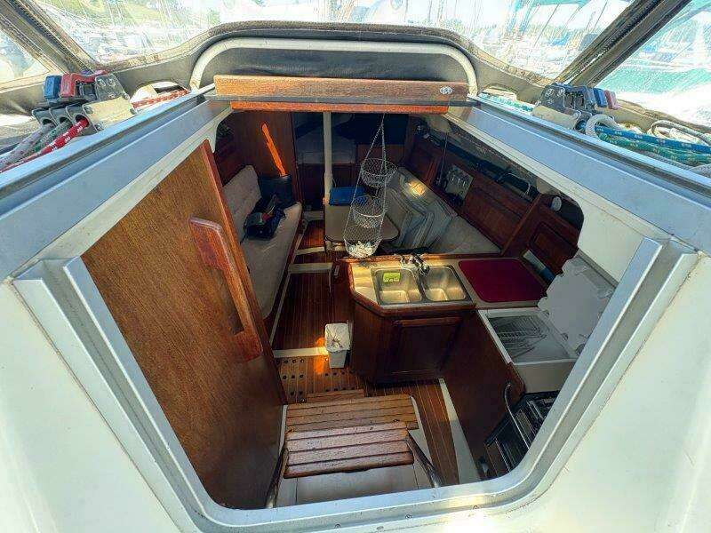 30ft Hunter Yacht For Sale