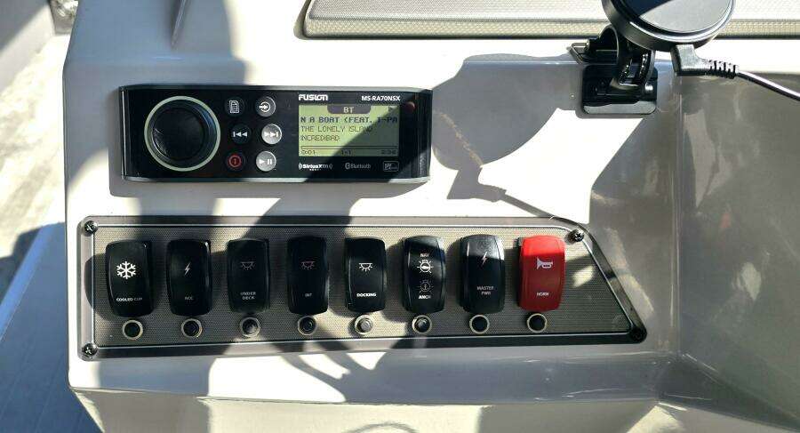 22ft Crest Yacht For Sale