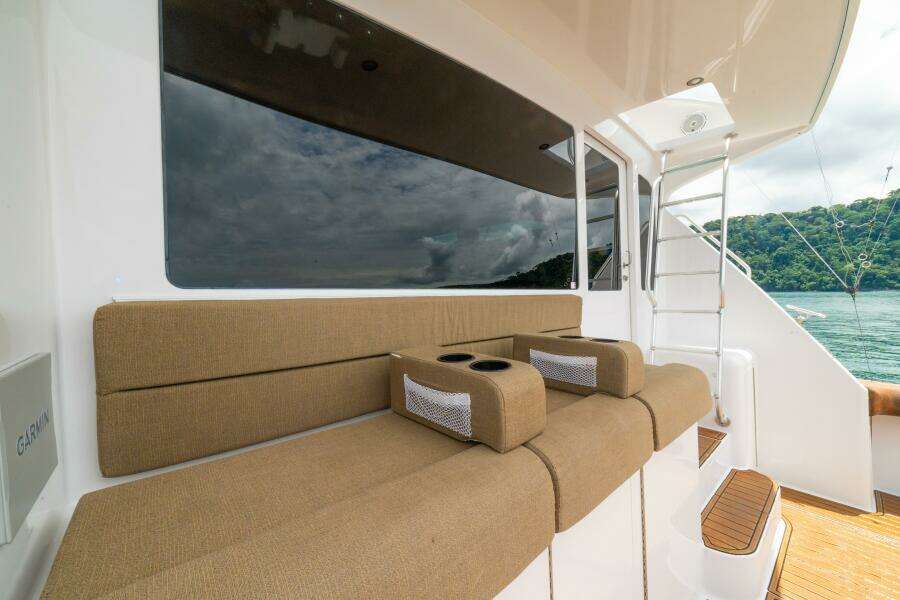 2004 Viking 61 Convertible 