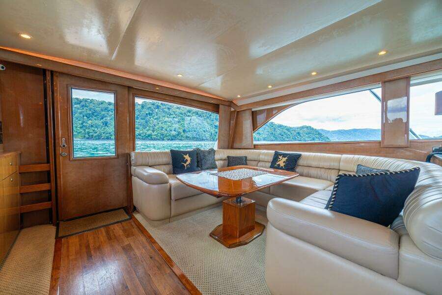 2004 Viking 61 Convertible 