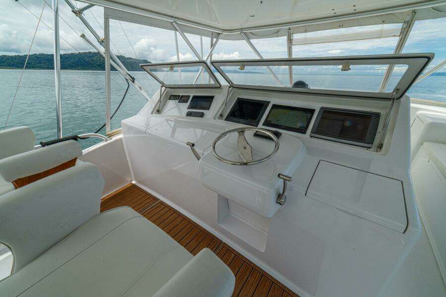 2004 Viking 61 Convertible 