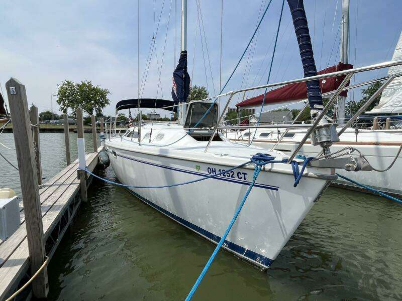 La Vita e Bella 32ft Catalina Yacht For Sale