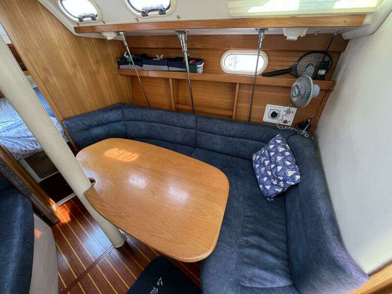 La Vita e Bella 32ft Catalina Yacht For Sale