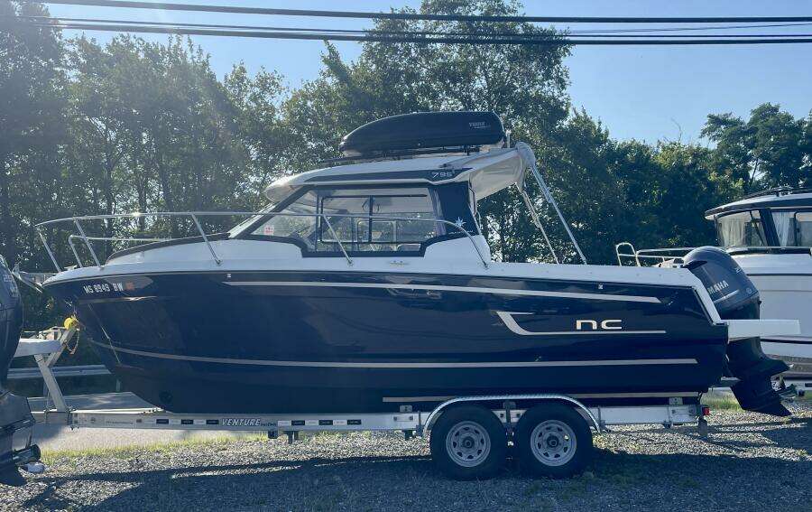 27ft Jeanneau Yacht For Sale
