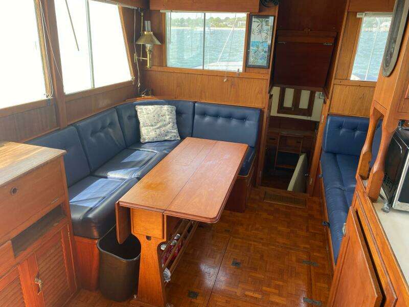 36ft Grand Banks Yacht For Sale