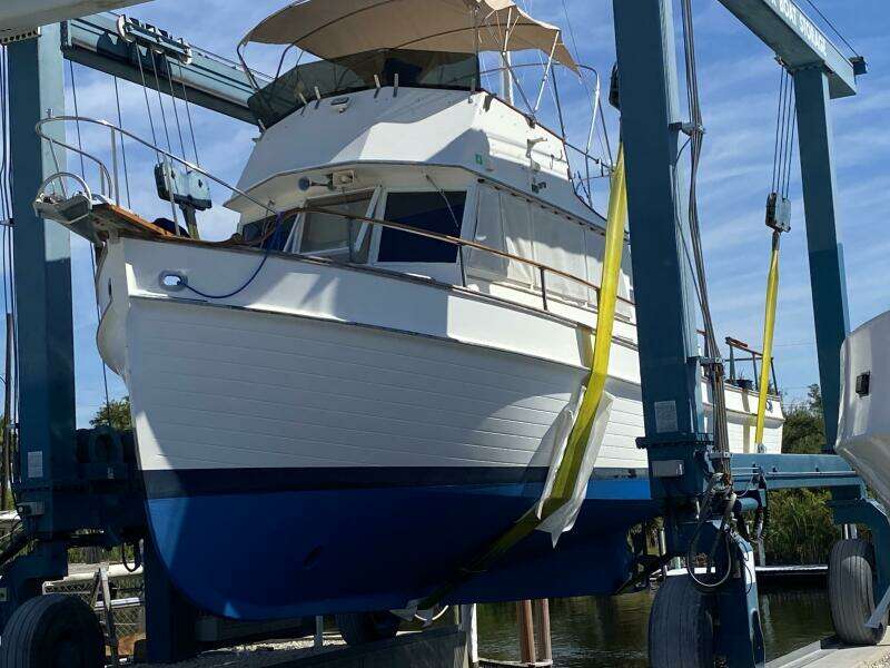 36ft Grand Banks Yacht For Sale