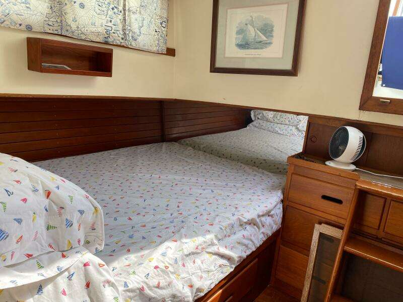 36ft Grand Banks Yacht For Sale