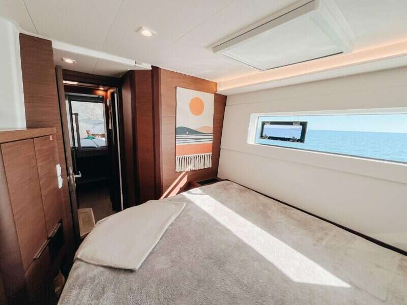 2023-lagoon-40-sail-9867159-20250709184842731-1.jpg