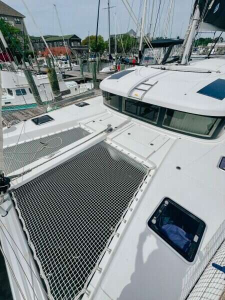 2023-lagoon-40-sail-9867159-20250709185002717-1.jpg