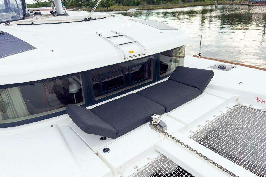 2023-lagoon-40-sail-9867159-20250814050602513-2.jpg