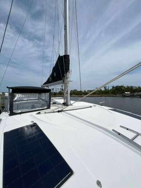 2023-lagoon-40-sail-9867159-20250709184537563-1.jpg