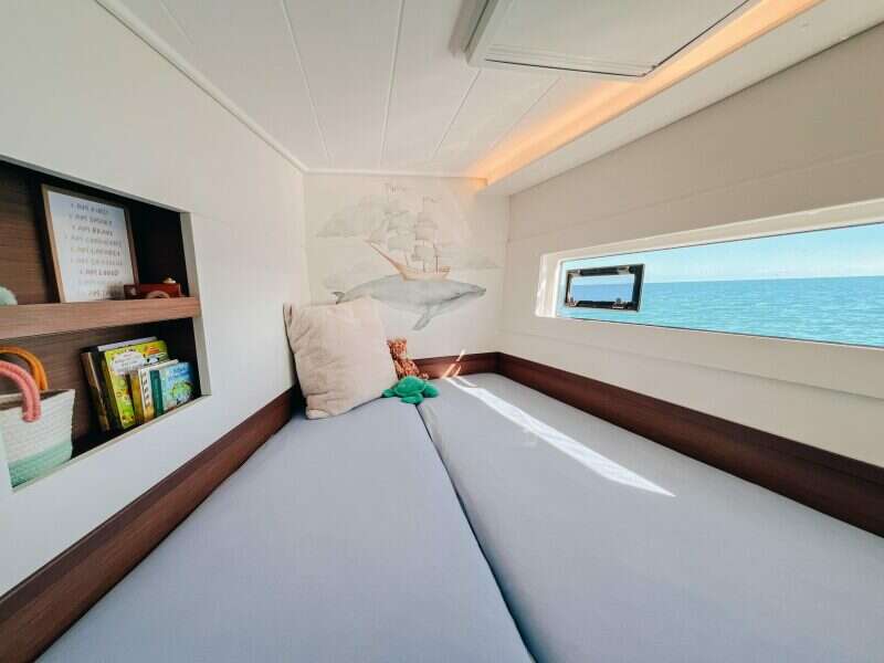 2023-lagoon-40-sail-9867159-20250709184750447-1.jpg