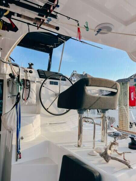 2023-lagoon-40-sail-9867159-20250709184413389-1.jpg